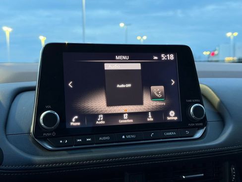 Used 2023 Nissan Rogue SV image 33