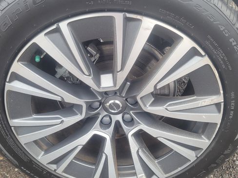 Used 2020 Volvo XC90 T5 Momentum w/ Protection Package Premier image 48