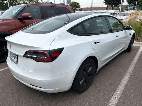 Used 2021 Tesla Model 3 Standard Range Plus RWD image 3