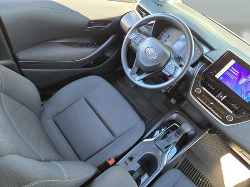 Used 2025 Toyota Corolla LE image 15