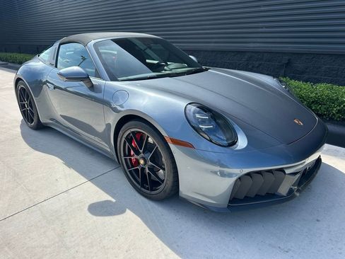 Certified 2025 Porsche 911 Targa 4 GTS AWD/4WD image 12