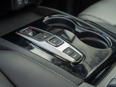 Used 2019 Honda Pilot Touring image 32