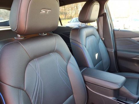 Used 2024 Buick Envista Sport Touring w/ Convenience I Package image 19