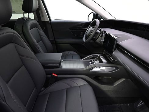New 2026 Lincoln Nautilus Premier w/ Equipment Group 102A AWD/4WD image 16