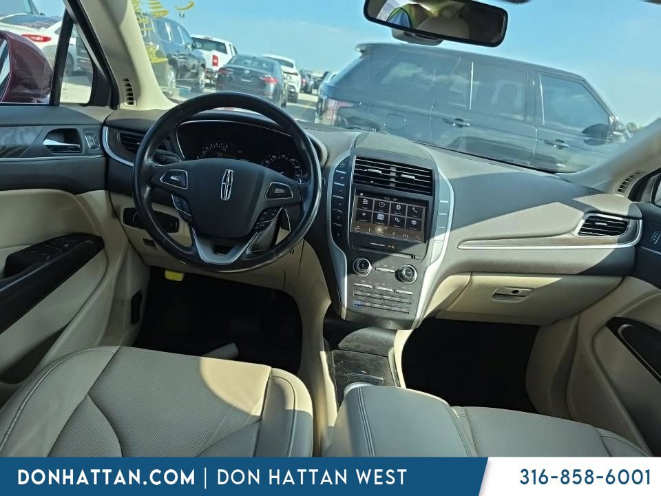 Used 2019 Lincoln MKC Reserve AWD/4WD image 2