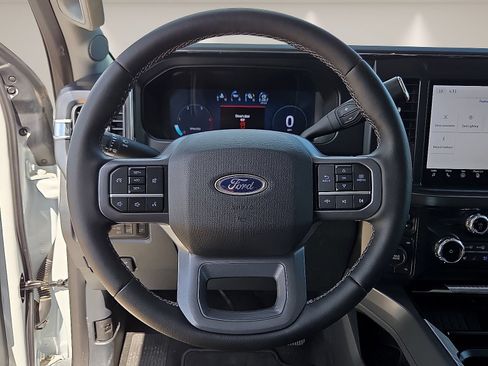 Used 2025 Ford F250 Lariat w/ Chrome Package AWD/4WD image 14