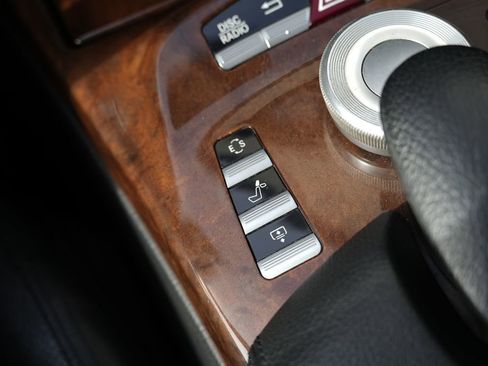 Used 2011 Mercedes-Benz S 550 4MATIC image 62