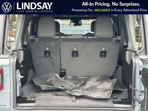 Used 2025 Jeep Wrangler Unlimited Rubicon w/ Convenience Group image 15