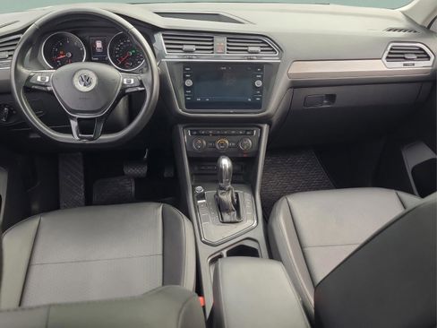 Used 2019 Volkswagen Tiguan SE image 12
