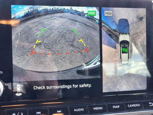 Used 2023 Mitsubishi Outlander SE image 14