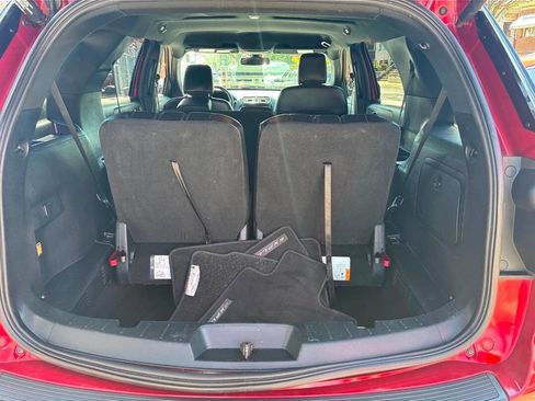 Used 2019 Ford Explorer XLT w/ Equipment Group 202A image 11