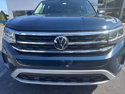 Used 2023 Volkswagen Atlas SE w/ Panoramic Sunroof Package