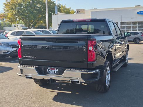 Used 2023 Chevrolet Silverado 1500 LT w/ Z71 Off-Road Package AWD/4WD image 3