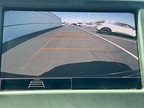 Used 2024 Chevrolet Equinox LT w/ LPO, Floor Liner Package FWD image 4