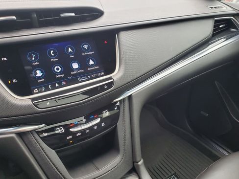 Certified 2023 Cadillac XT5 Premium Luxury w/ LPO, Floor Liner Package AWD/4WD image 23