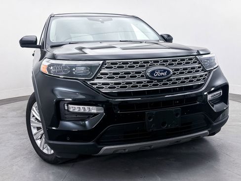 Used 2023 Ford Explorer Limited w/ Class IV Trailer Tow Package RWD image 9