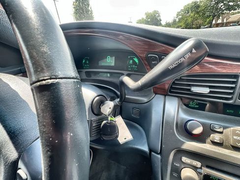 Used 2002 Cadillac De Ville Hearse image 26