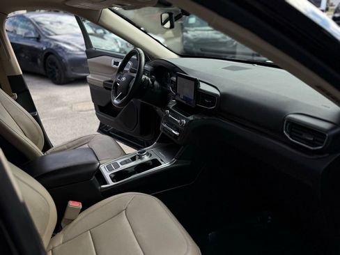 Used 2020 Ford Explorer Limited image 34