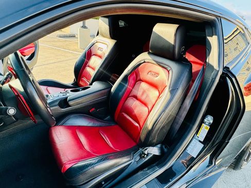 Used 2016 Chevrolet Camaro SS image 41