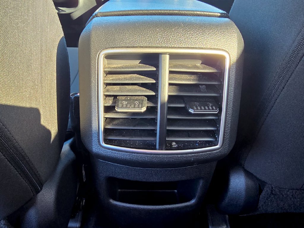 Used 2025 Kia Sportage LX FWD image 29