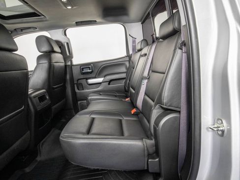 Used 2017 Chevrolet Silverado 1500 LTZ Z71 w/ Redline Edition AWD/4WD image 9