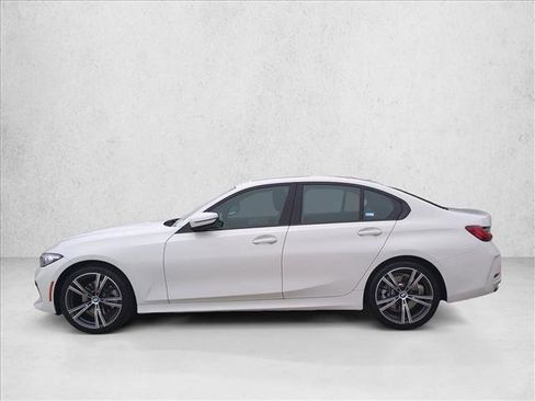 Used 2023 BMW 330i Sedan w/ Convenience Package RWD image 9