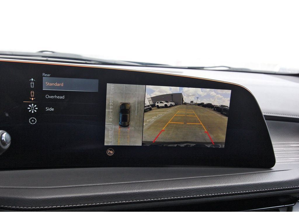 Used 2025 Cadillac XT4 Premium Luxury FWD image 22