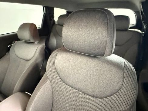 Used 2019 Hyundai Santa Fe SEL FWD image 34