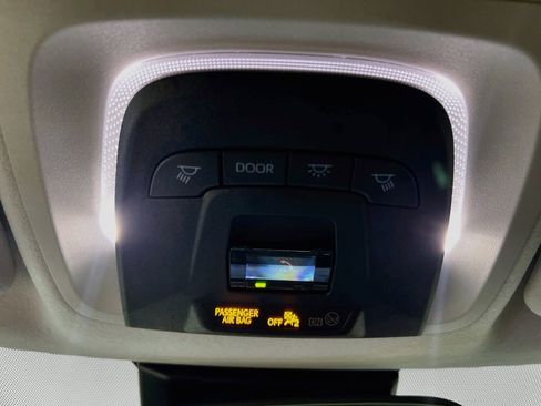 Used 2025 Toyota Corolla LE FWD image 19