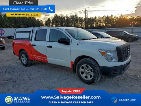 Used 2017 Nissan Titan S image 5