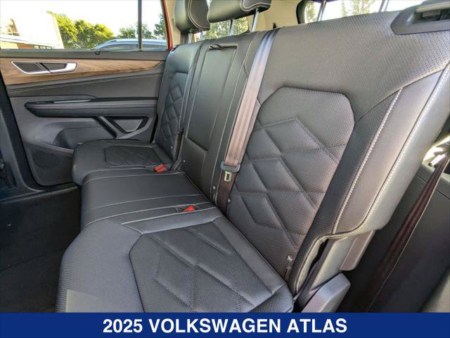 New 2025 Volkswagen Atlas SE AWD/4WD image 18