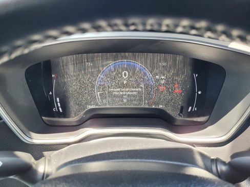 Used 2025 Toyota Corolla Cross XLE FWD image 30