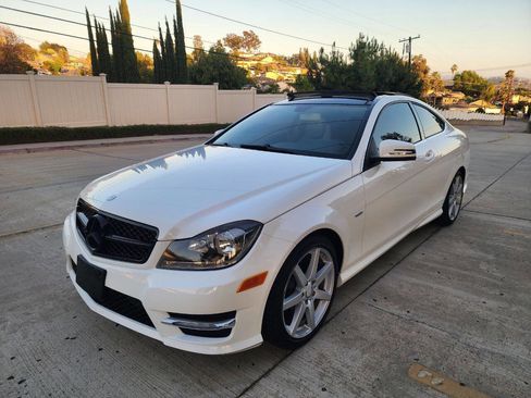 Used 2013 Mercedes-Benz C 250 Coupe image 38