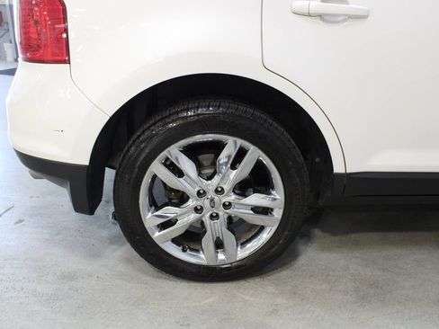 Used 2013 Ford Edge Limited FWD image 26