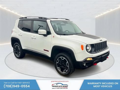 Used 2015 Jeep Renegade Trailhawk w/ Cold Weather Group AWD/4WD image 3