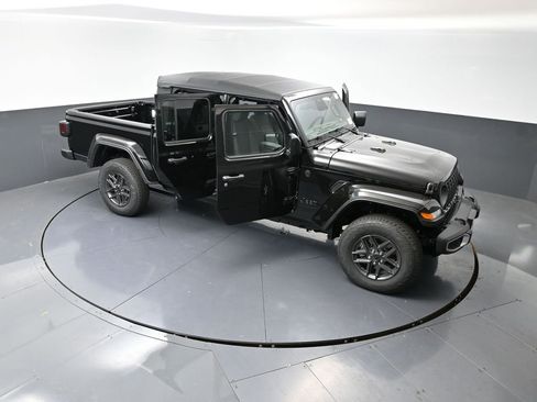 New 2026 Jeep Gladiator Sport image 56