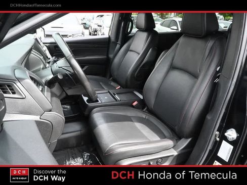 Used 2025 Honda Odyssey Sport-L image 16