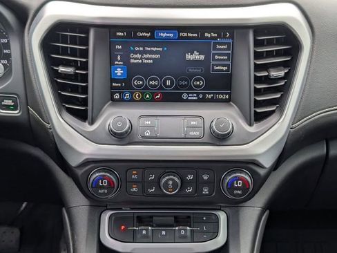Used 2023 GMC Acadia SLE w/ Driver Convenience Package FWD image 17
