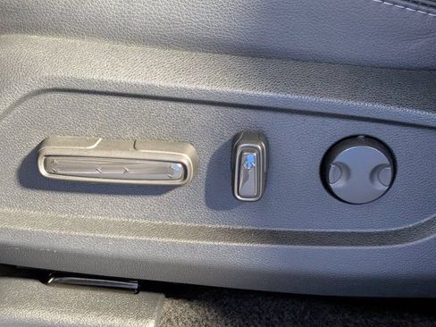 Certified 2024 Honda Pilot Touring image 22