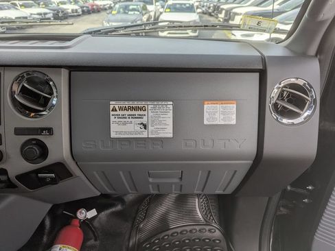 Used 2019 Ford F650 2WD SuperCab Super Duty image 27