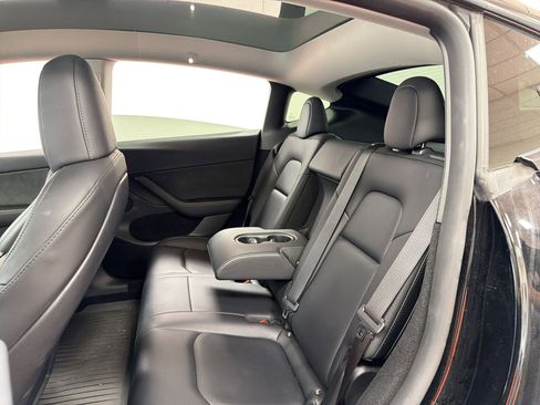 Used 2023 Tesla Model Y Performance image 14