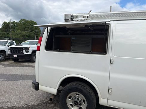 Used 2016 GMC Savana 2500 w/ Savana Pro Plus Package RWD image 21