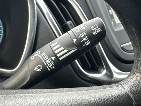 Used 2018 Chevrolet Equinox LT w/ LPO, Protection Package image 25