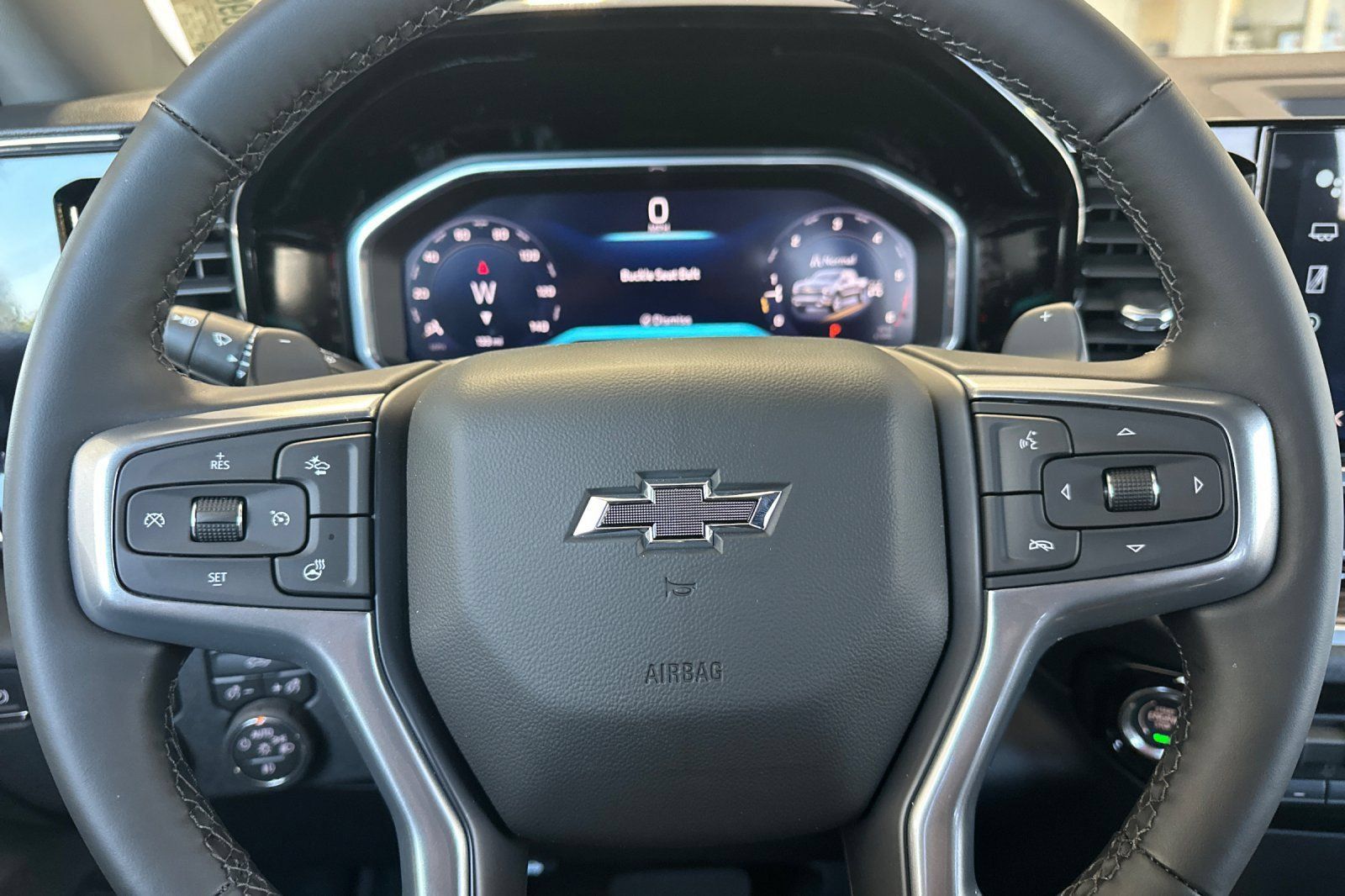 New 2026 Chevrolet Silverado 1500 RST w/ Redline Edition AWD/4WD image 24