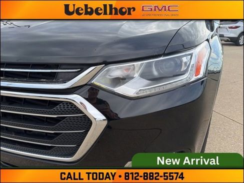 Used 2019 Chevrolet Traverse LT w/ LT Premium Package AWD/4WD image 15