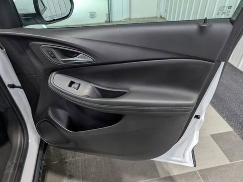 Used 2025 Buick Encore GX Preferred AWD/4WD image 26
