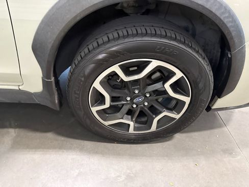 Used 2016 Subaru Crosstrek 2.0i Premium AWD/4WD image 15