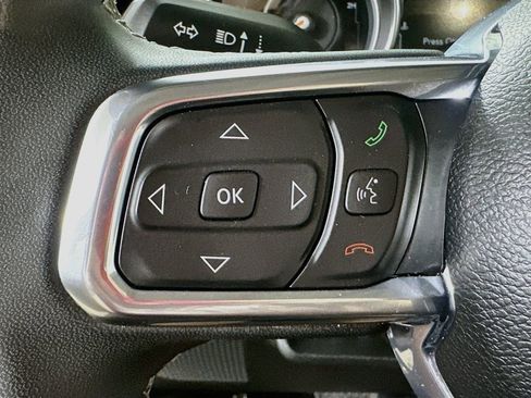 Used 2023 Jeep Wrangler Unlimited Sahara AWD/4WD image 22