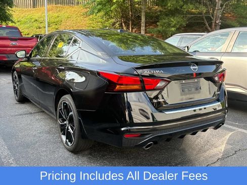 Used 2023 Nissan Altima 2.5 SR w/ SR Premium Package AWD/4WD image 4