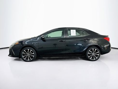 Used 2017 Toyota Corolla SE FWD image 4